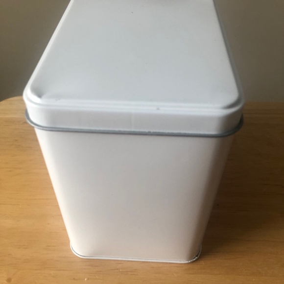 Milk Bar Cookie tin container - Picture 4 of 6